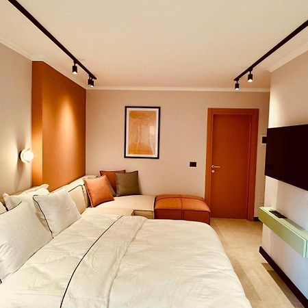 Lili'S Tirana Center Apartments Екстериор снимка
