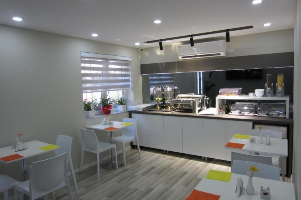 Lili'S Tirana Center Apartments Екстериор снимка