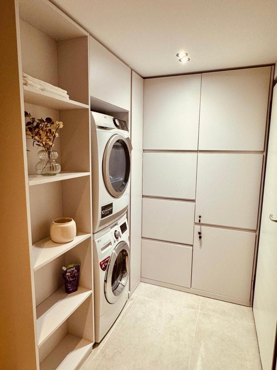 Lili'S Tirana Center Apartments Екстериор снимка