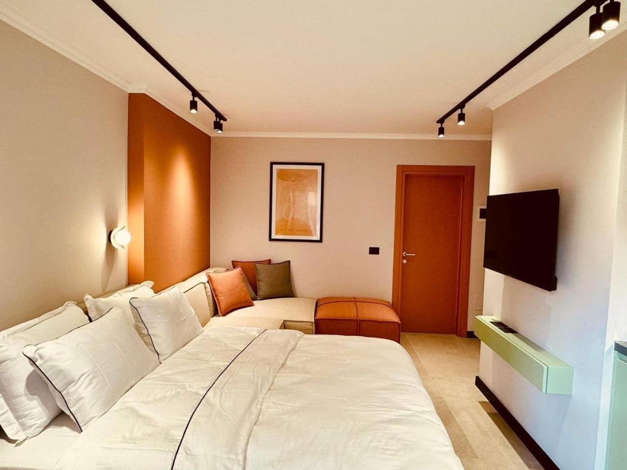 Lili'S Tirana Center Apartments Екстериор снимка