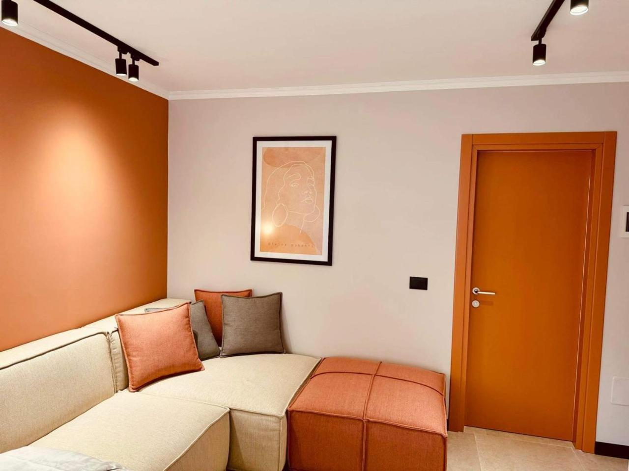 Lili'S Tirana Center Apartments Екстериор снимка